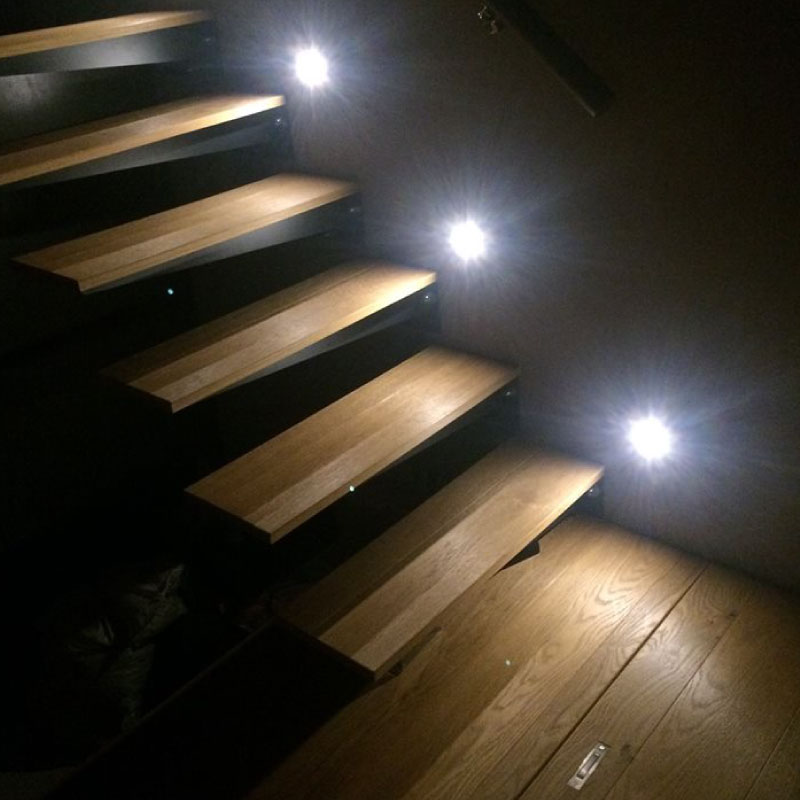 HARO_Parquet-複合實木地板懸浮式樓梯案例
